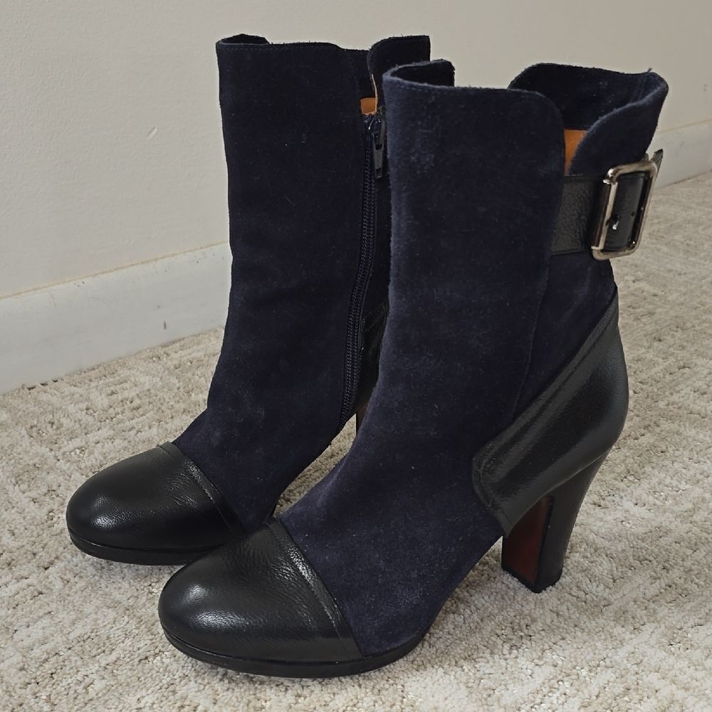 Chie Mihara | Elegant Black and Navy Suede Boots